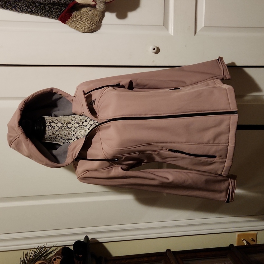 NWOT REEBOK Jacket M Pink
